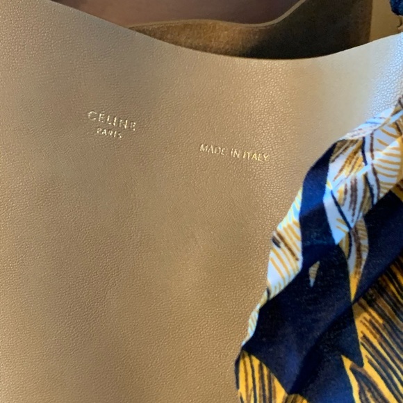 Celine Horizontal Bi-color Cabas - Picture 11 of 13